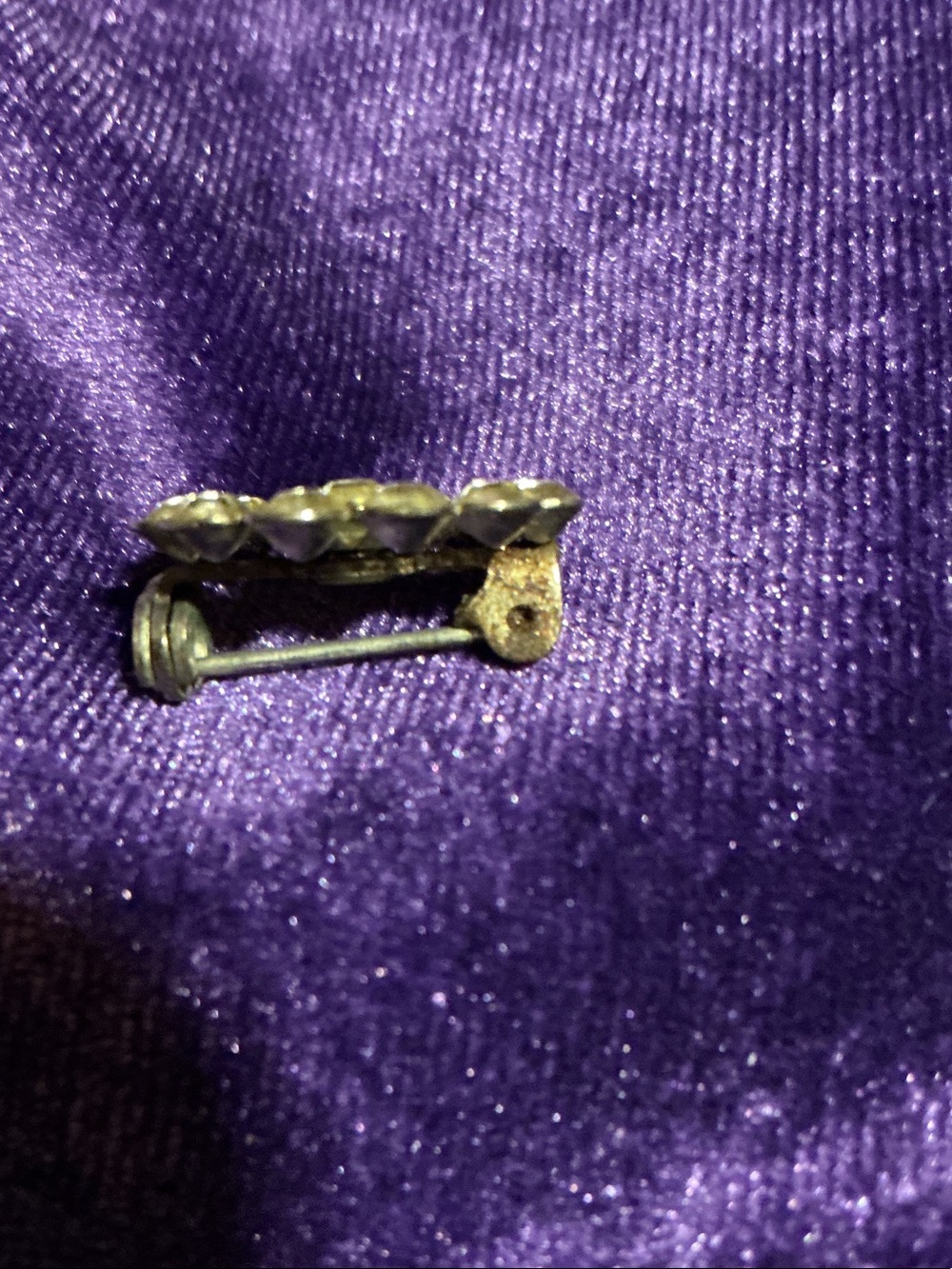 Crystal Round Button Brooch - Picture 3 of 3